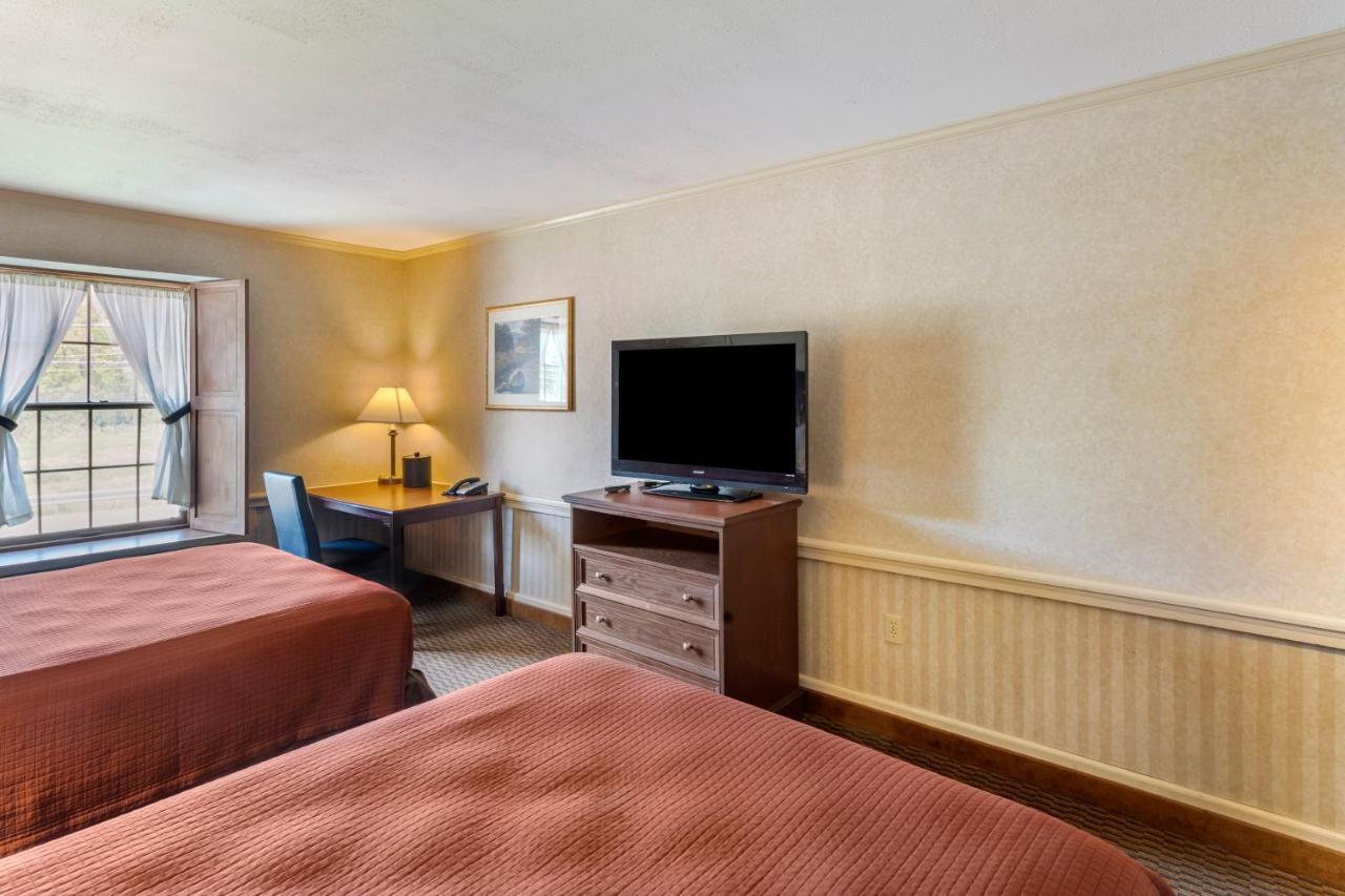 The Riverstone Inn Towanda Bagian luar foto