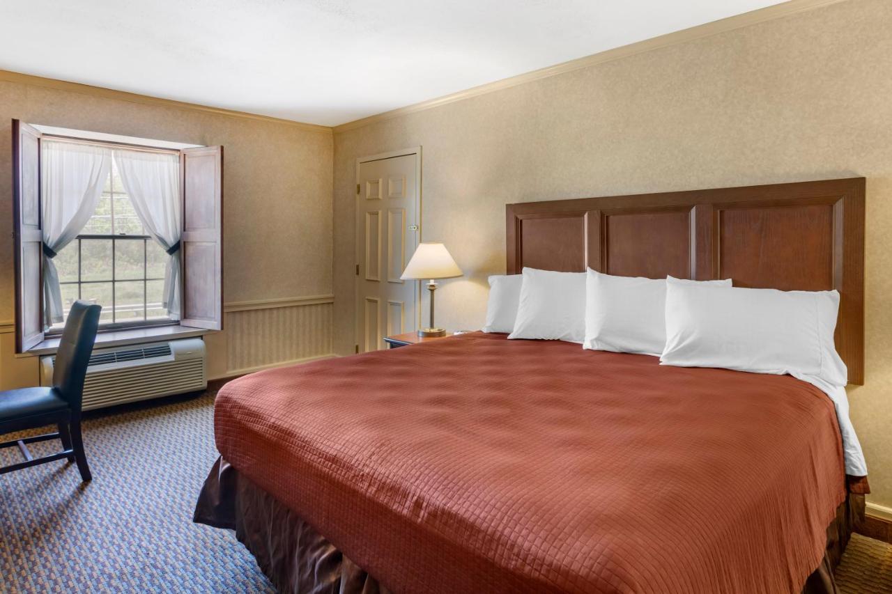 The Riverstone Inn Towanda Bagian luar foto